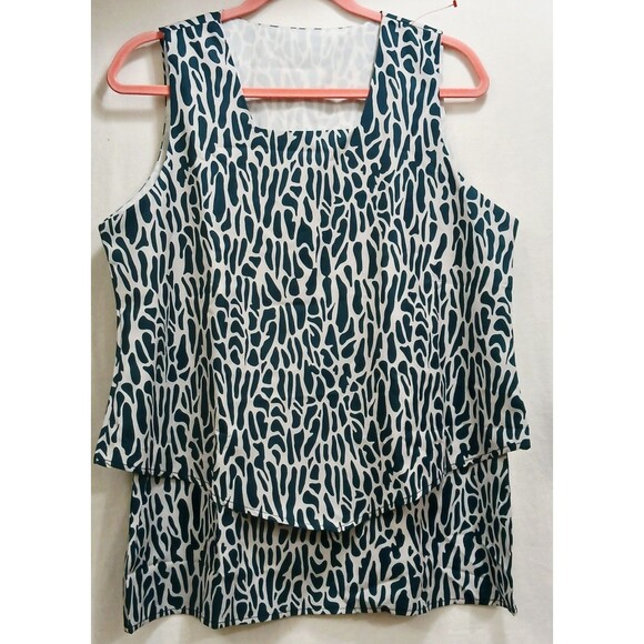 CUTE! Women’s Layer Green White Animal Print Sleeveless Square Neck Blouse Large - Picture 1 of 6